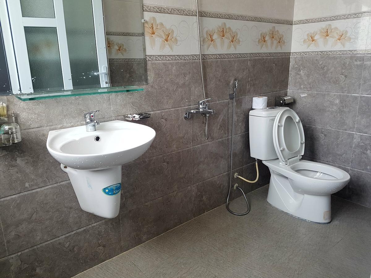 Bac Huong Hotel Kon Tum Exterior foto